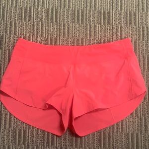 NWT Lulu speeds size 8